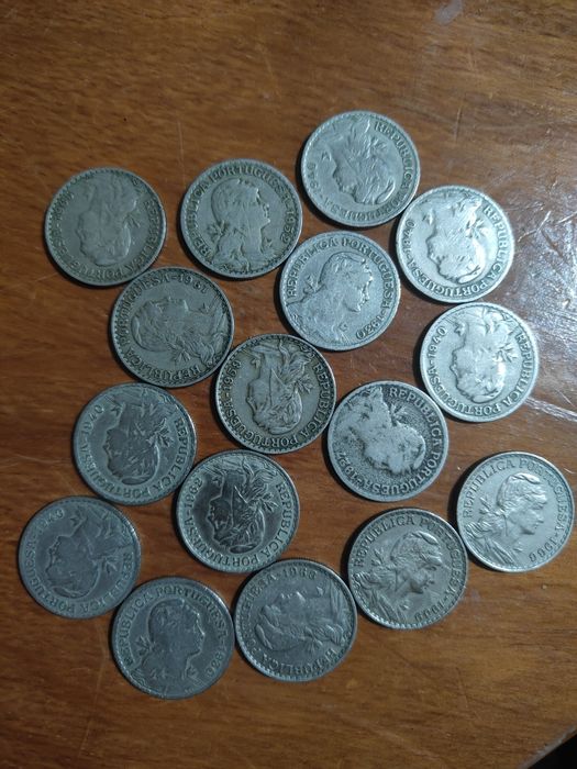 Notas moedas antigas