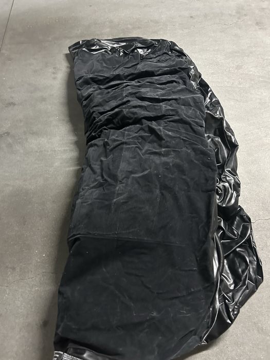 Vendo colchão de casal . marca Bestwsy com bonba incluida