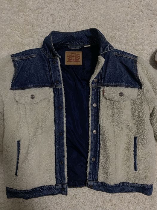 Продам Пиджак Levis