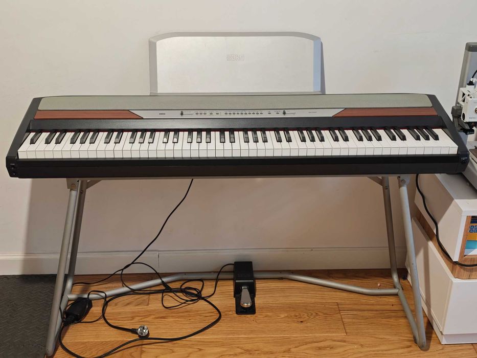 Korg SP-250 stan idealny + pokrowiec