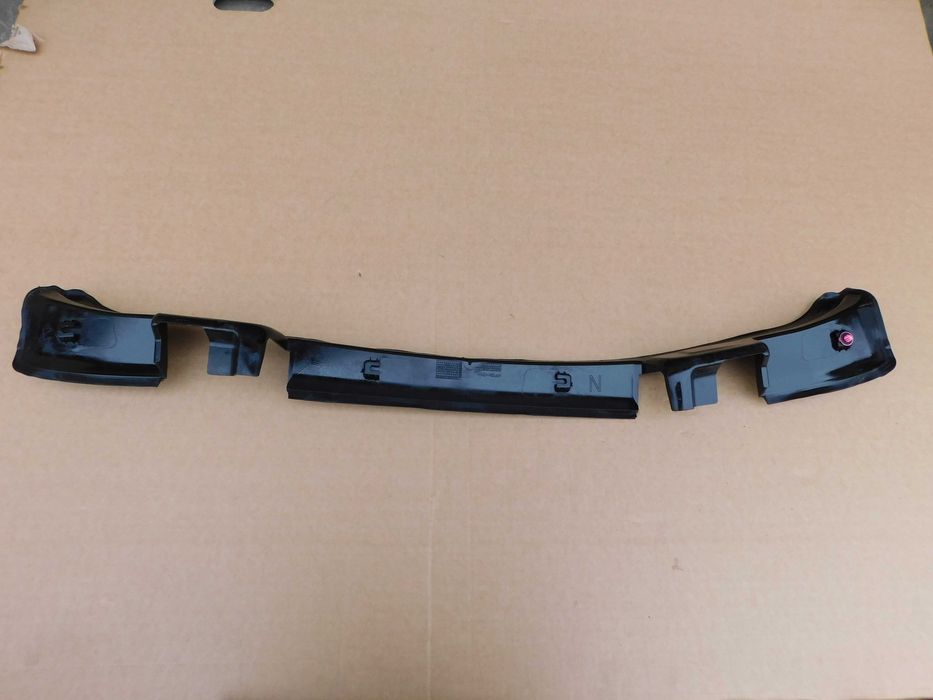 Mercedes EQC N293 W293 osłona listwa rynna klapy bagażnika tył ŁADNA