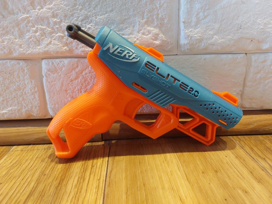 Pistolet Nerf Elite 2.0 beż strzałek