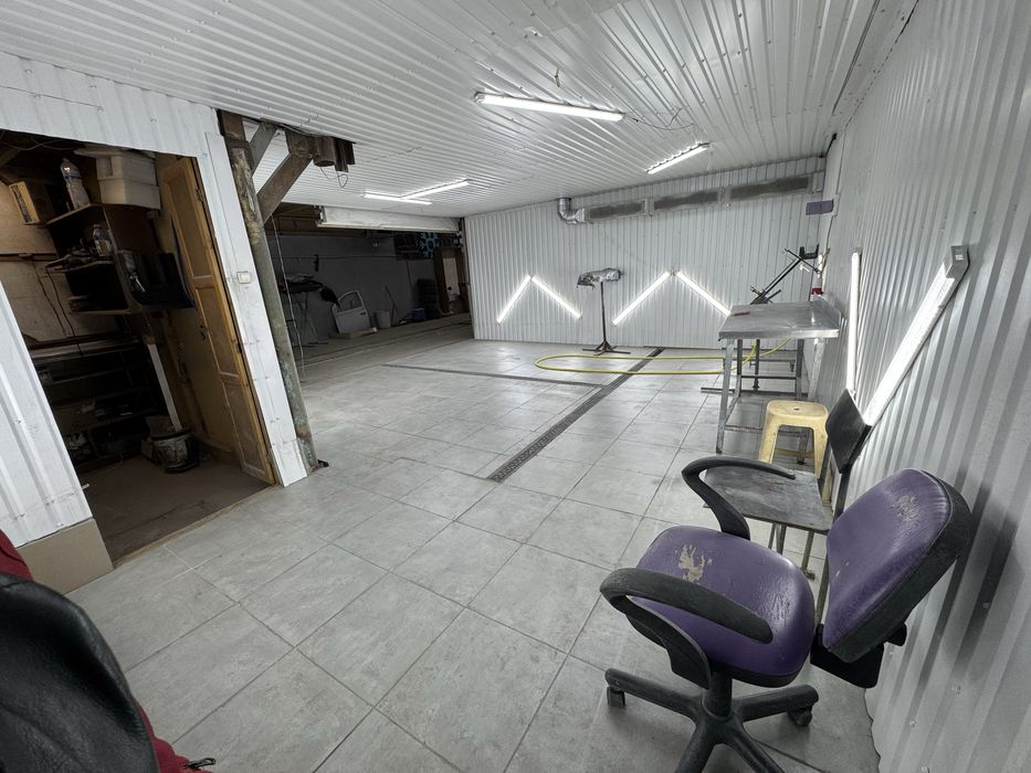 Ареда подъемника место на СТО механик маляр