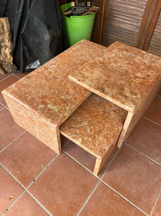 3 mesas de apoio de mármore maciço encaixáveis