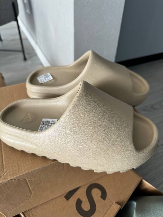 Оригинальные Слайды Adidas YEEZY Slide Onyx ORIGINAL 100% (new in box)