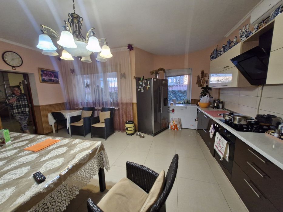 Дом в тихом месте для большой семьи