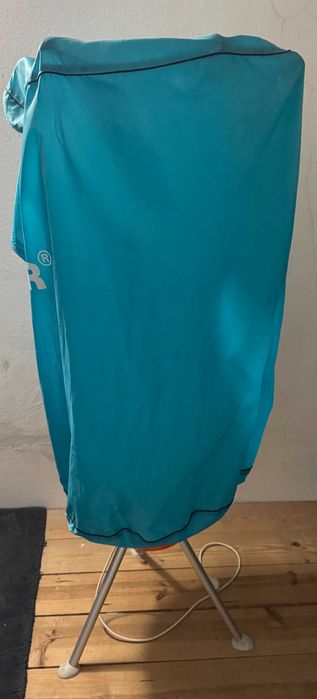 Secador de Roupa Elétrico MESTER com Capa