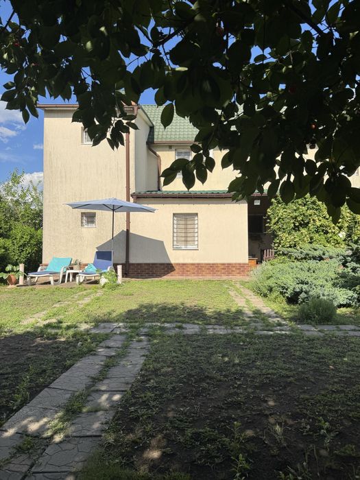 Дом для большой семьи: 167 м², участок 10,7 соток * Усатово: