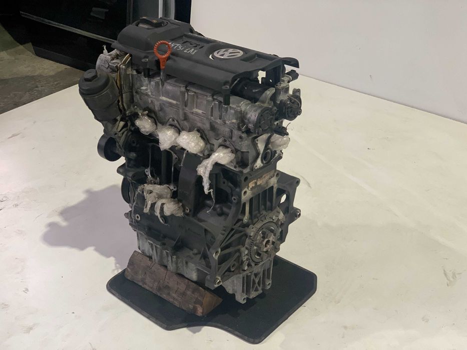 мотор 1.4TSI Пассат Б6 Passat B6 CAX Touran гольф 5 6 двигатель caxa