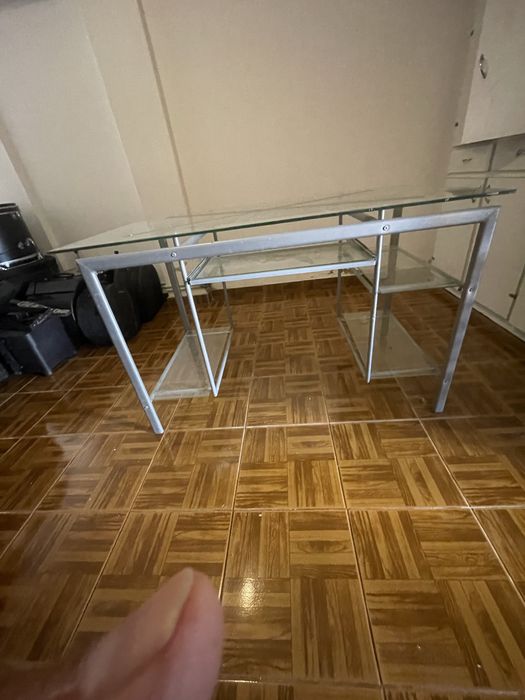 Mesa de ferro com vidros