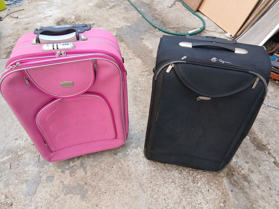 2 malas de viagem  altura o,65  Largura o,42