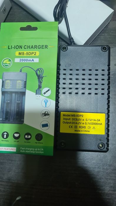 Зарядное для аккумуляторов 18650 на два акб с индикацией