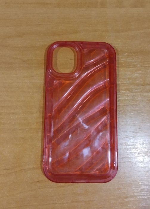 Чехлы на iPhone 11