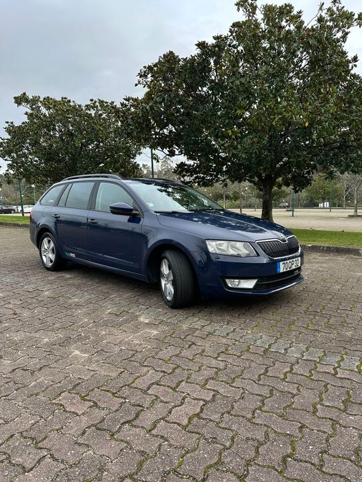 Skoda oktavia 2.0 tdi 150cv.Troco por um carro de sete lugares.