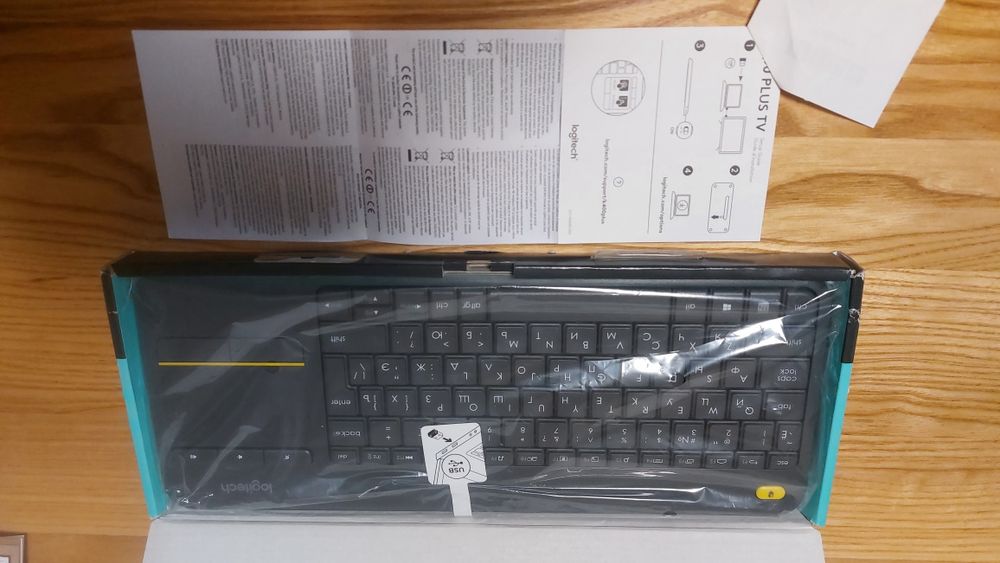 Клавіатура бездротова Logitech Touch K400 Plus UA Black