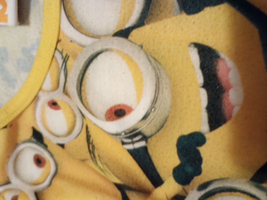 Piżamka/koszula nocna Minionki 110-116 rozmiar 5-6 lat