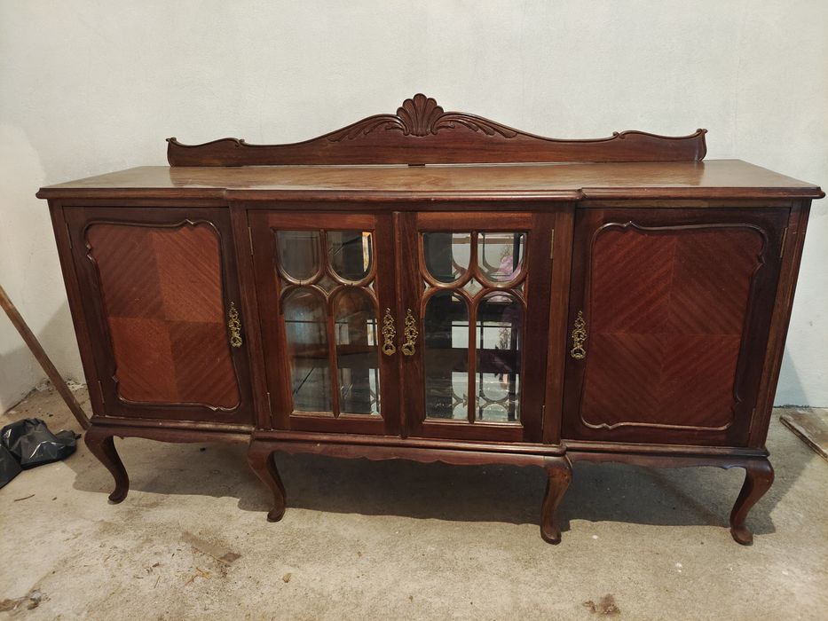 Móvel Tv ou móvel aparador antigo