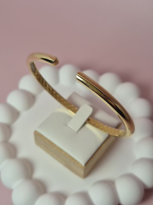 Złota bransoletka sztywna półotwarta gładka zaokrąglona ażurowa p. 585