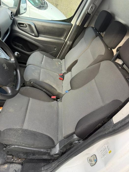 Para peças PEUGEOT Partner II