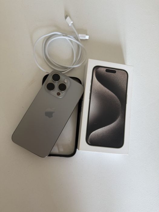 iPhone 15 pro 256gb