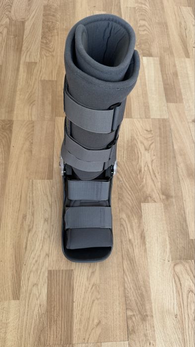 Жорсткий ортез гомілковостопного суглоба Orliman Walker EST-086