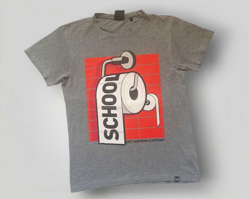 Szary T-shirt Cropp z Kolekcji “Design Unit”