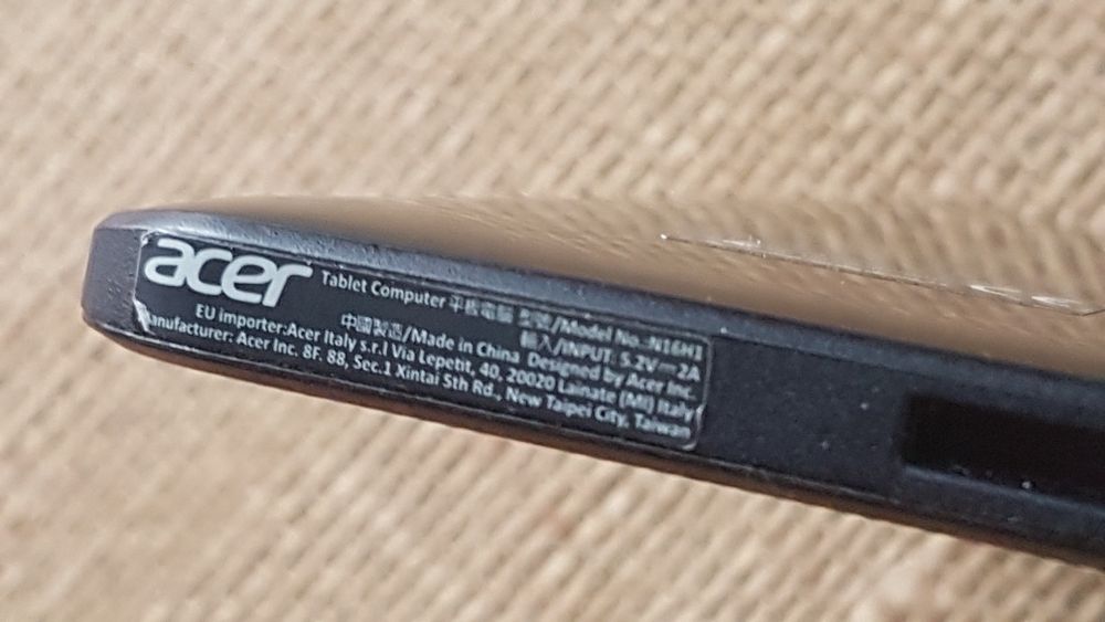 Планшет Acer One 10 (N16H1)