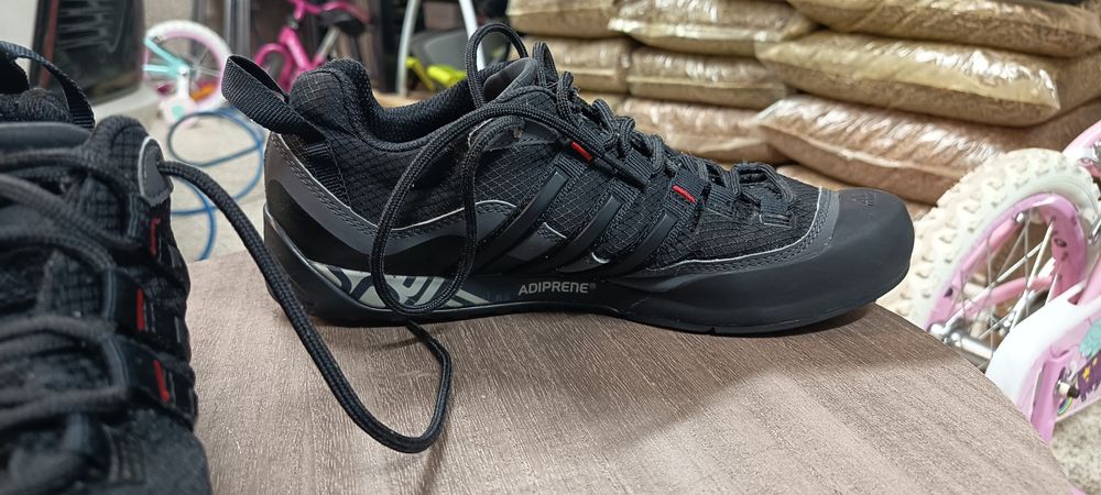 Tênis adidas Terex