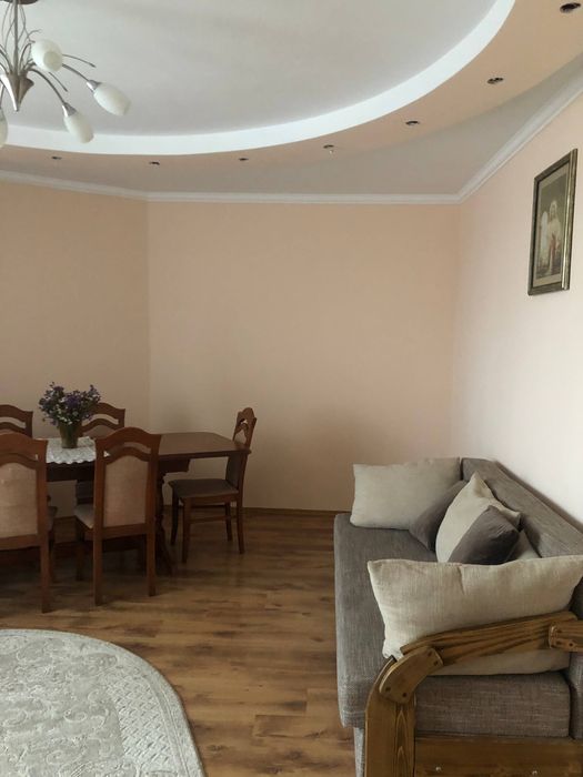 Продається двокімнатна квартира в м.Коломия