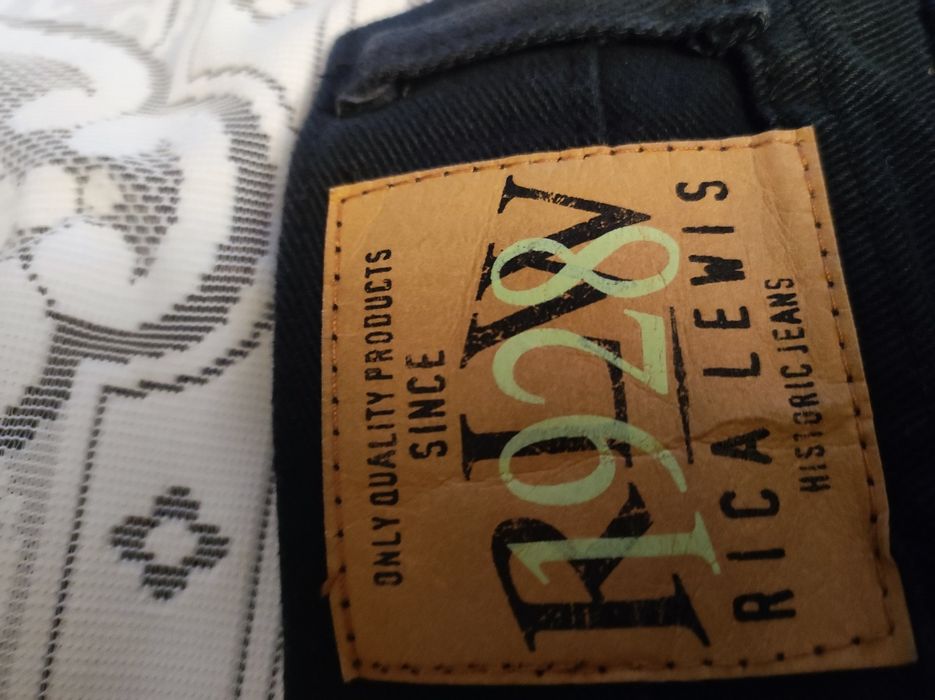 Spodnie  Rica Levis nowe