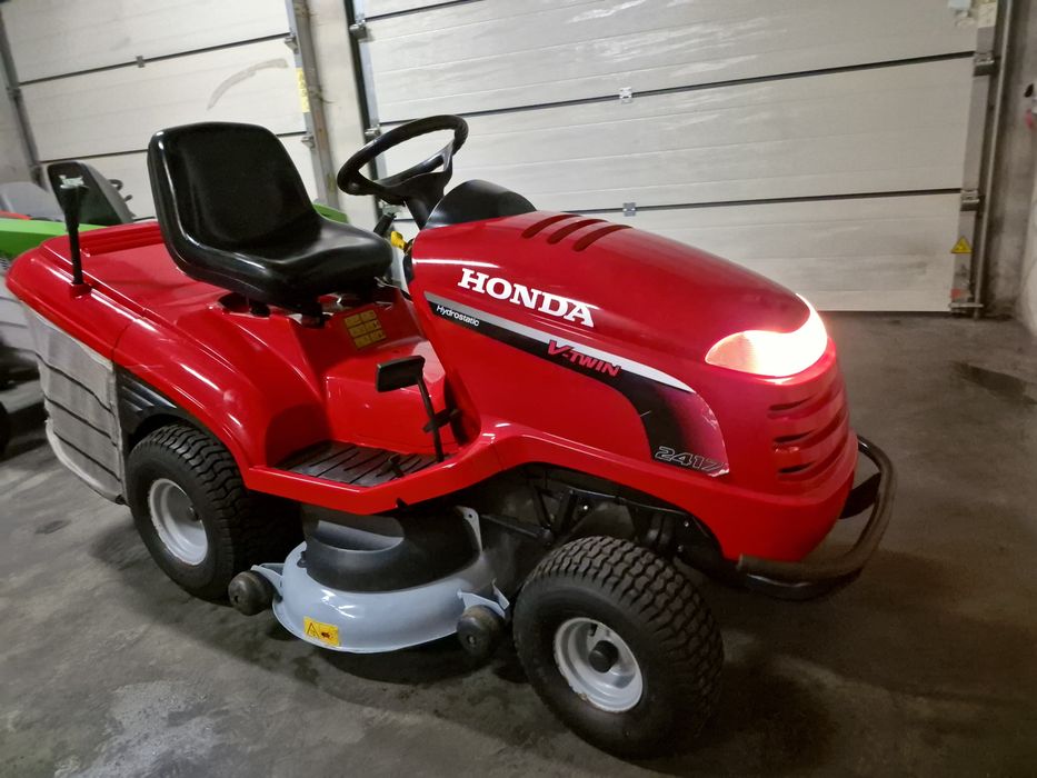 Kosiarka traktorek Honda HF 2417