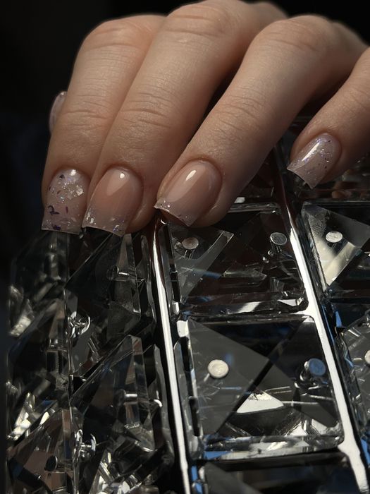 Манікюр педикюр нарощення нігтів Житомир