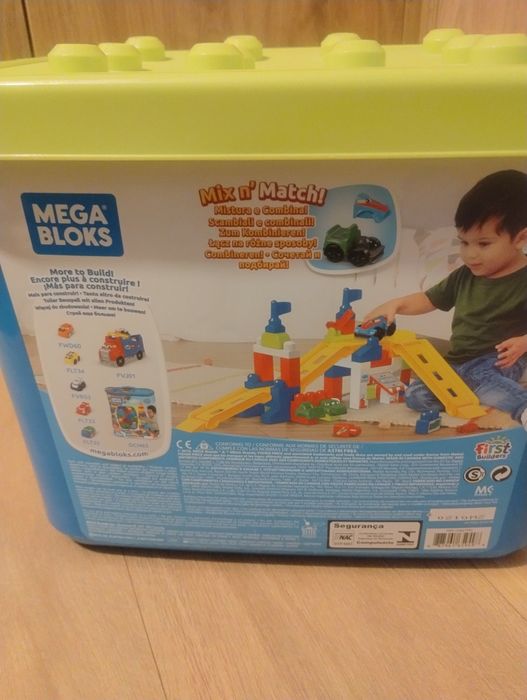 Klocki Mega Bloks Race Car Garage