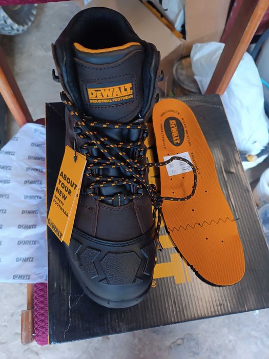 Buty robocze r44 DeWalt