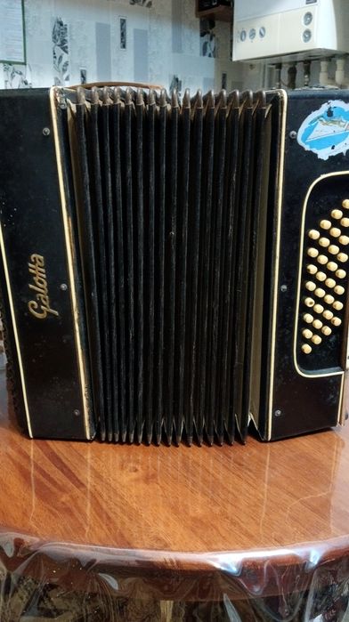 Акордеон Galotta