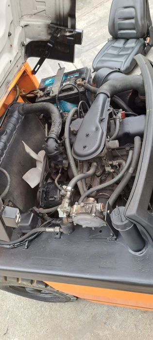 Empilhador toyota 1.500 Kg