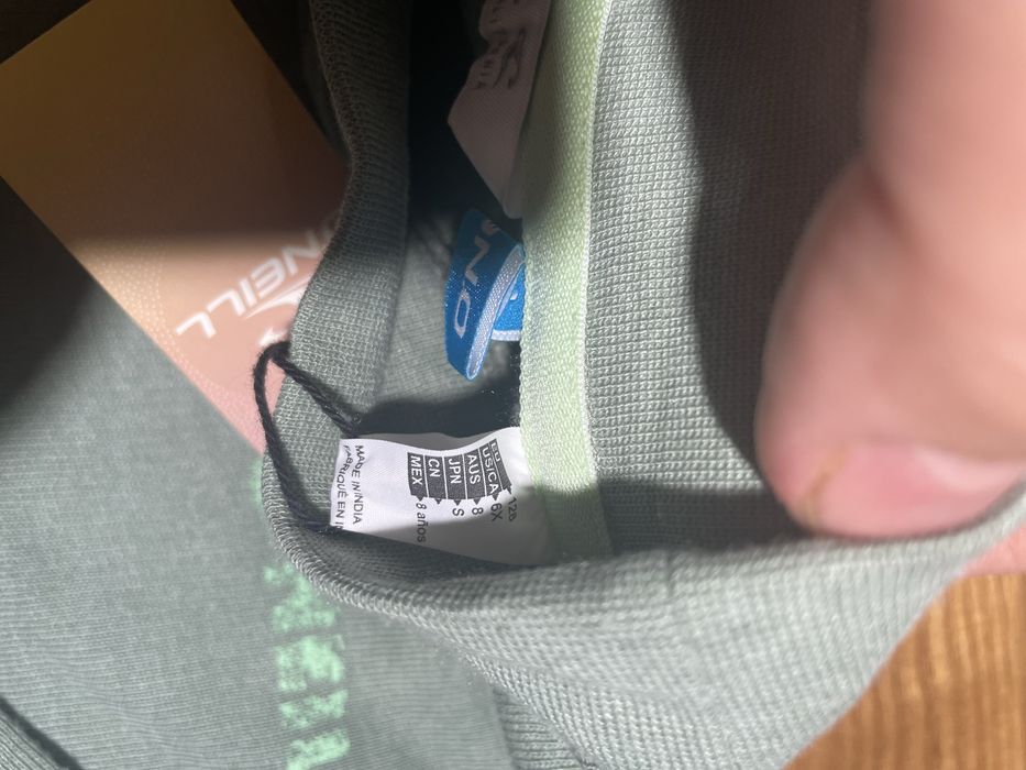 O’Neill camisola unisexo tamanho 8 nova e etiquetada