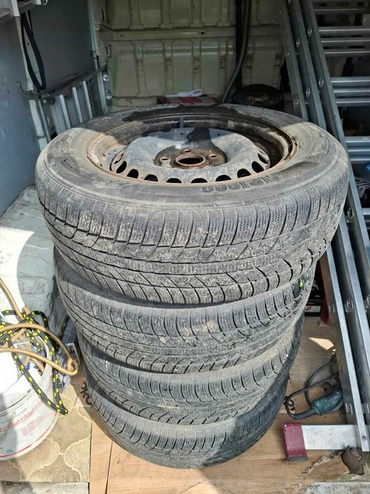 Felgi stalowe z oponami zimowymi 195/65/R15  5x112