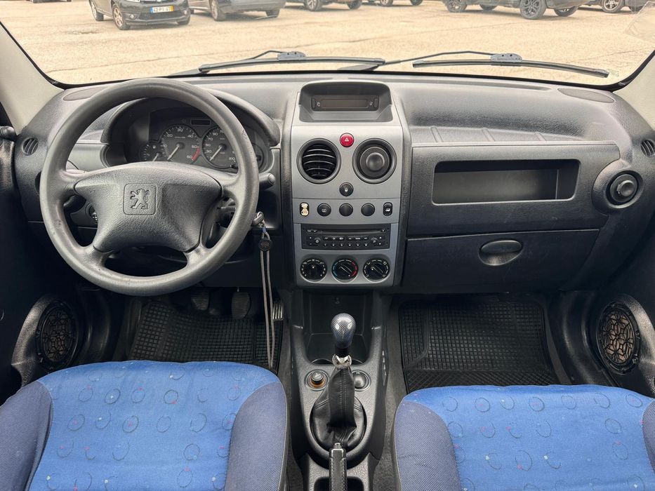 Peugeot Partner (impecável)