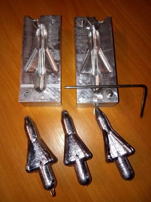 Форма для литья рыболовных грузил