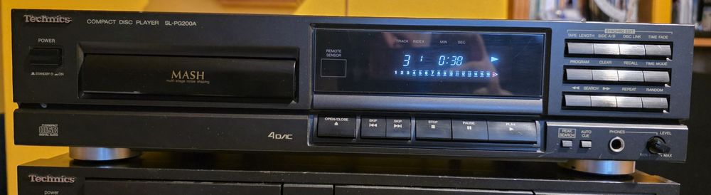 CD Technics SL-PG200A