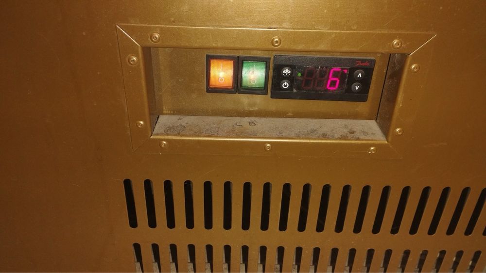 Холодильна вітрина Veneto, Danfoss, 1.3 м, +0…+7°C