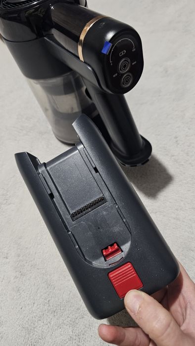 Bezprzewodowy odkurzacz pionowy GOAMGE , XCD06