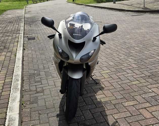 Kawasaki ZX10R Ninja 2006/07 Cor Titanium