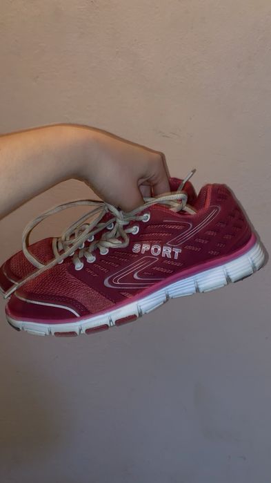 Кросівки Sport (вживані)