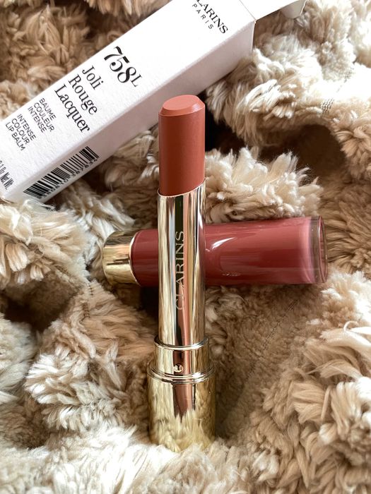 Clarins пудра, помада, консилер, тональний крем,  тіні для обличчя