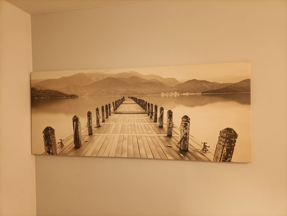 Stylowy Obraz na Płótnie – Panorama: Pomost i Góry