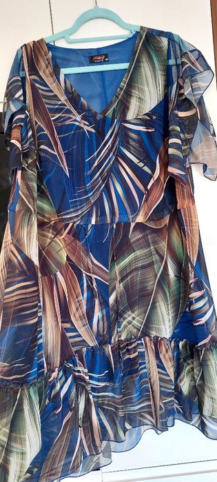 Letnia zwiewna sukienka 44 motyw roślinny