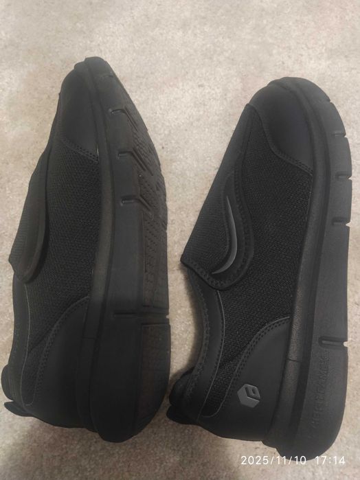 Vendo sapato CONFORT TECHNOLOGY na cor preta, número 50.