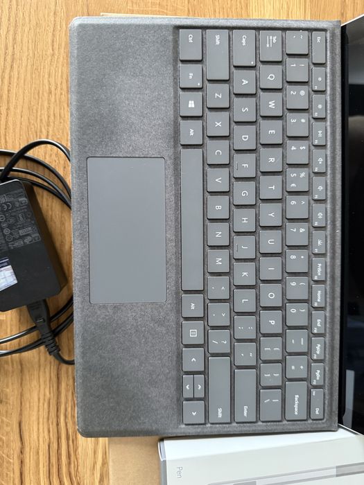 Laptop Microsoft Surfe Pro 7 model 1866